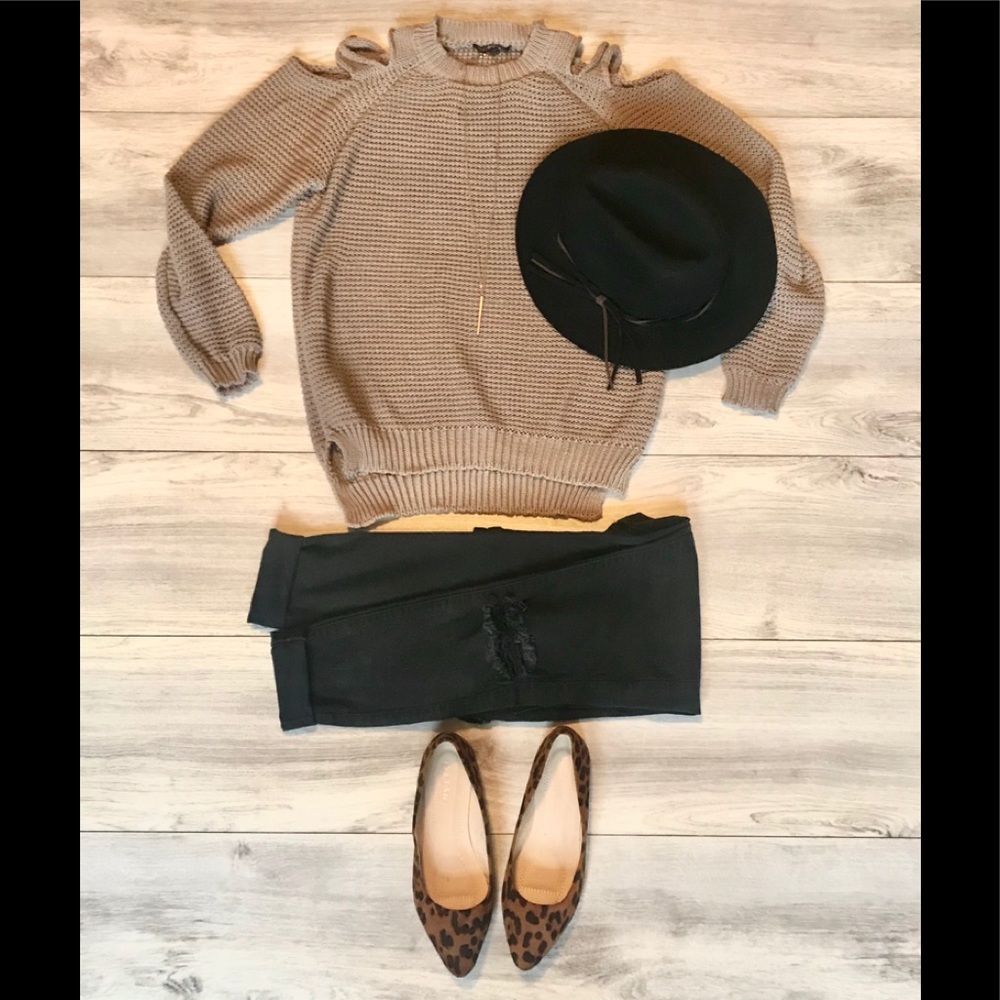 Complete Women’s Outfit